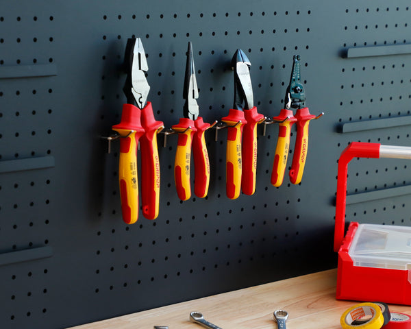 INSULATED PLIER